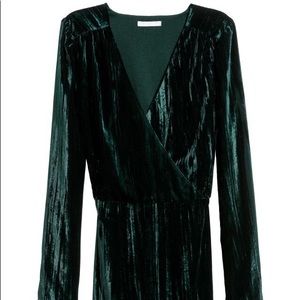 H&M Velvet Long Sleeve Dress - NWT - Size 4